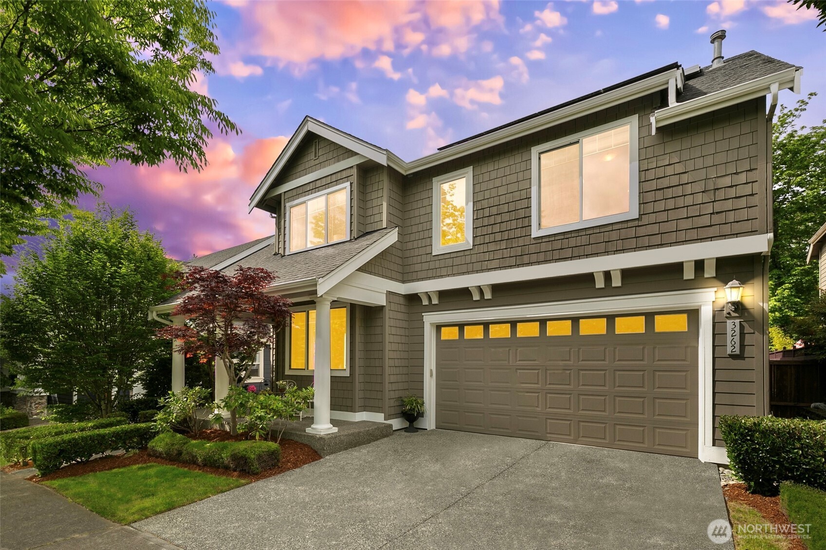 3262 NE Marquette Way