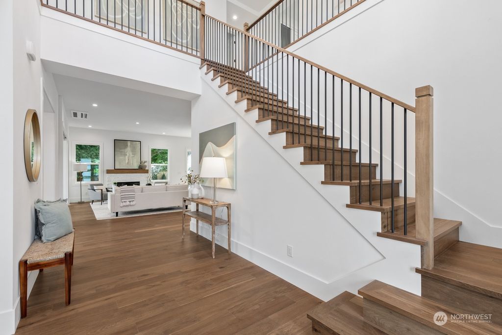 Photo of 7728 38th Avenue NE, Seattle, WA 98115 (MLS # 2075183)