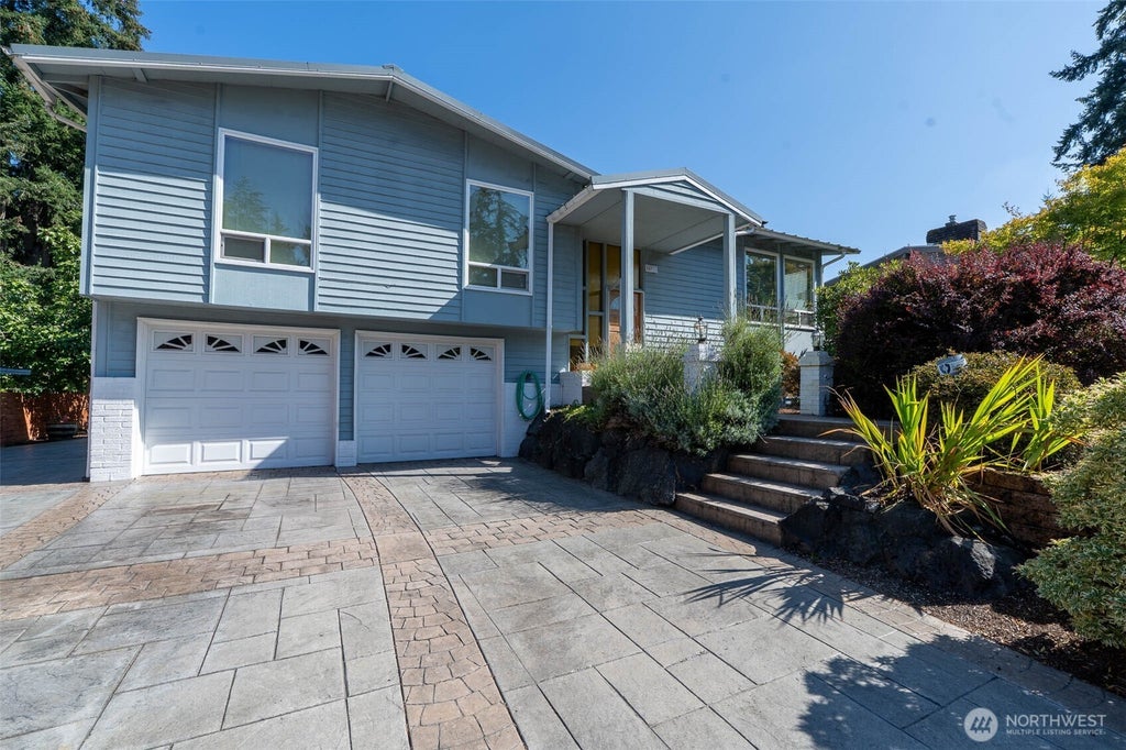 Photo of 14554 166th Place SE, Renton, WA 98059 (MLS # 2574762)