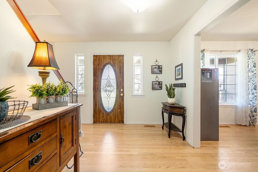 34 S Mountain View Lane