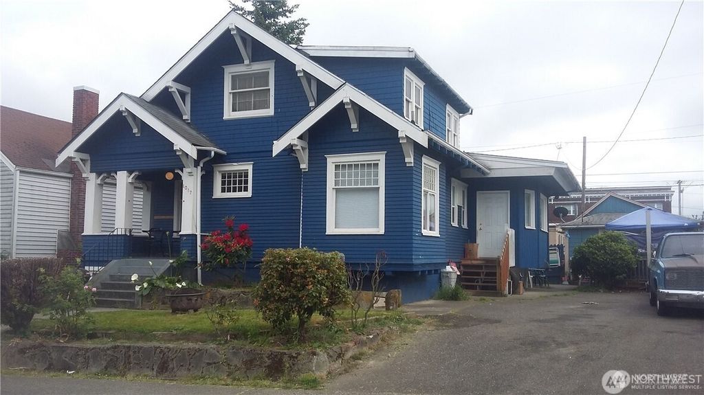 Photo of 1017 4th Street #C, Bremerton, WA 98337 (MLS # 2496170)