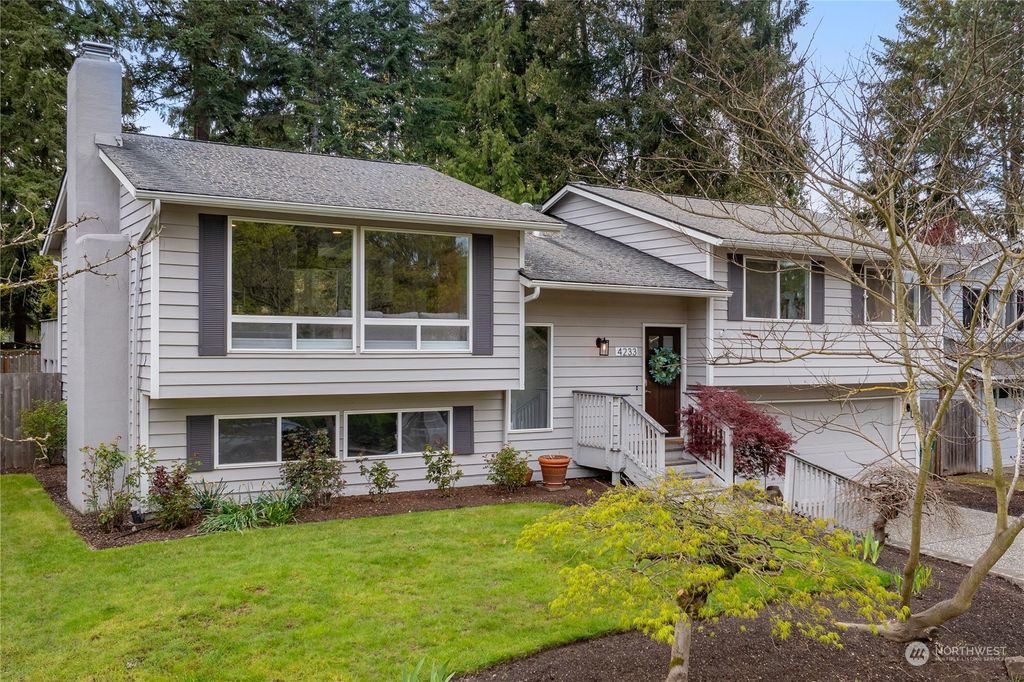 Photo of 4233 189th Avenue SE, Issaquah, WA 98027 (MLS # 2230942)