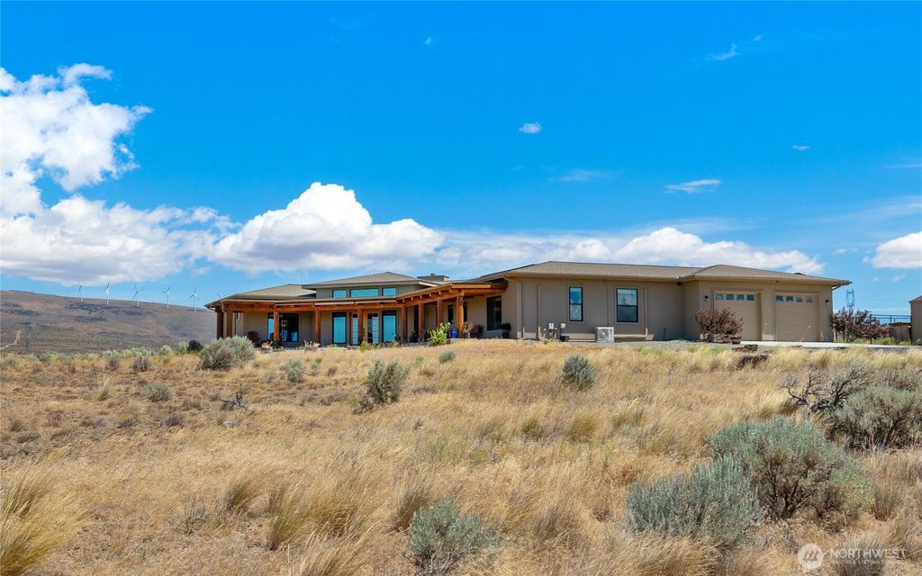 Photo of 2071 Sage Hill Drive, Ellensburg, WA 98926 (MLS # 2502722)