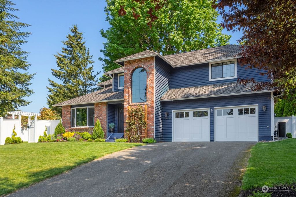 Photo of 17650 NE 129th Place, Redmond, WA 98052 (MLS # 2135711)