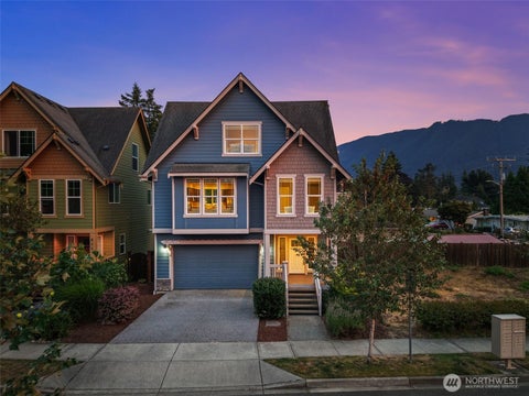 Photo of 601 NE 2nd Street, North Bend, WA 98045 (MLS # 2570395)