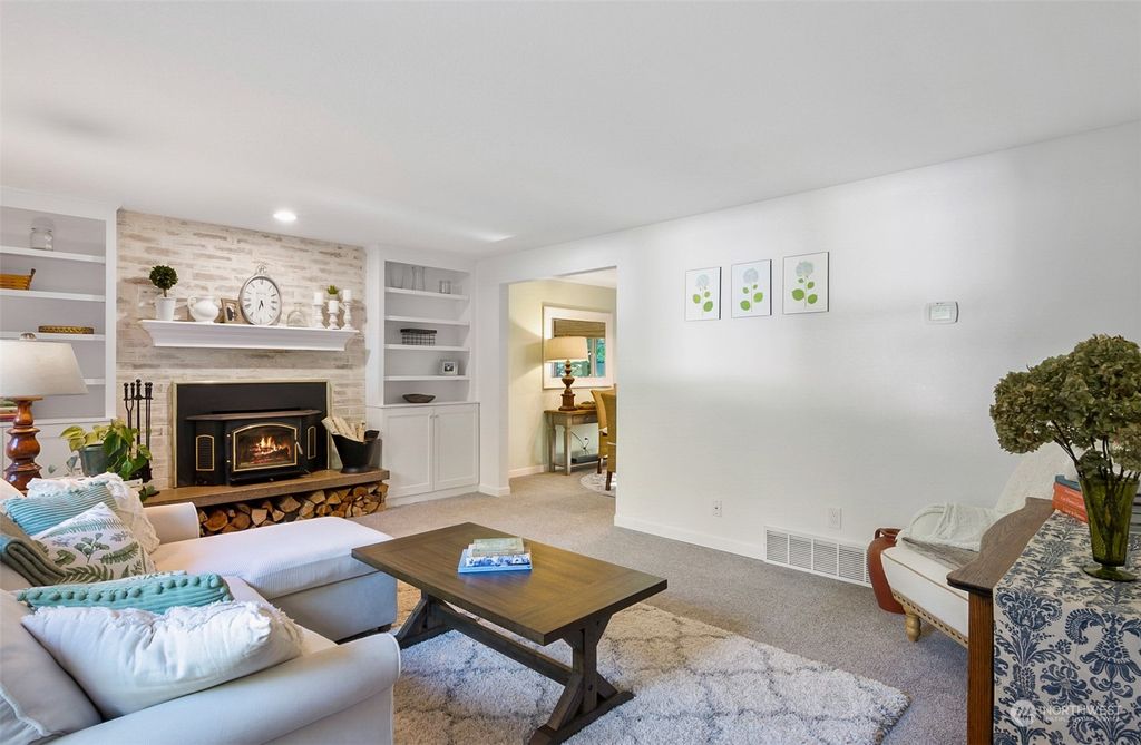 Photo of 8006 E Glen Drive, Everett, WA 98203 (MLS # 2245465)