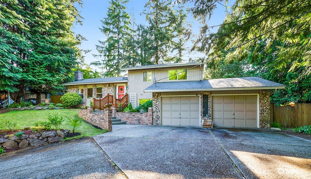 Photo of 8006 E Glen Drive, Everett, WA 98203 (MLS # 2245465)
