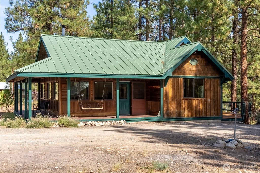 Photo of 28 Northcott Rd, Winthrop, WA 98862 (MLS # 2581389)