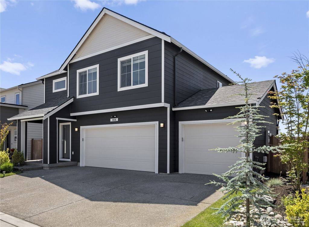 Photo of 8836 53rd Place NE, Marysville, WA 98270 (MLS # 2403631)