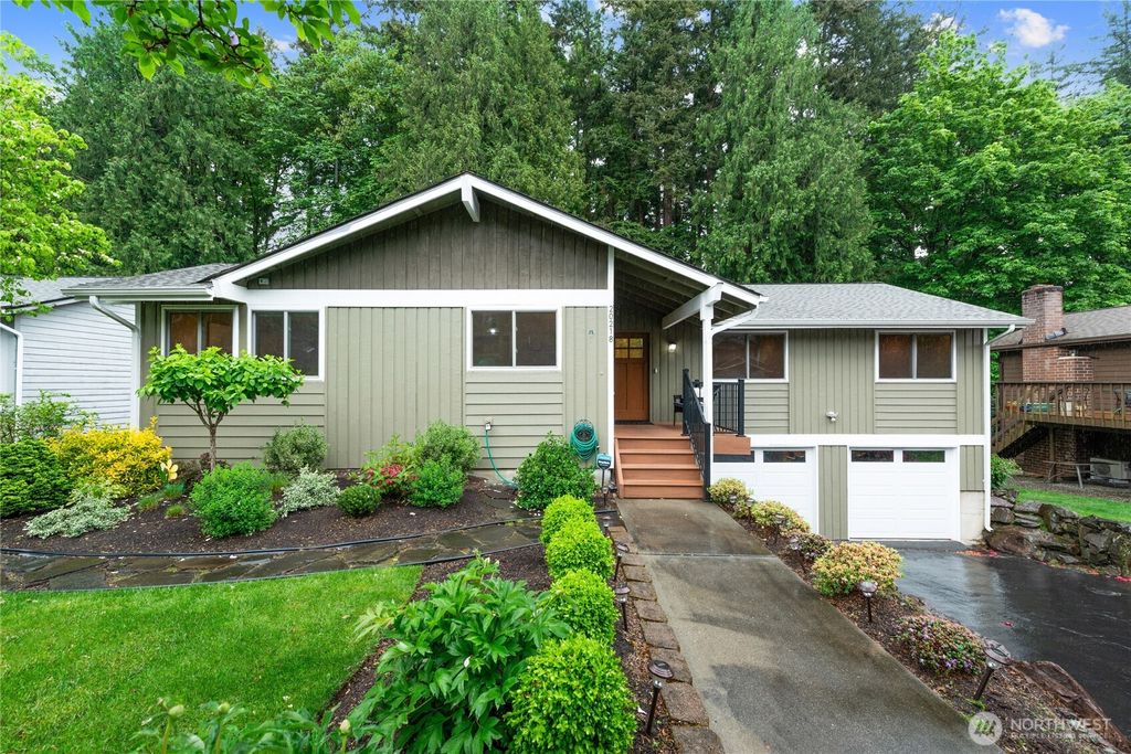 Photo of 20218 108th Avenue NE, Bothell, WA 98011 (MLS # 2520427)