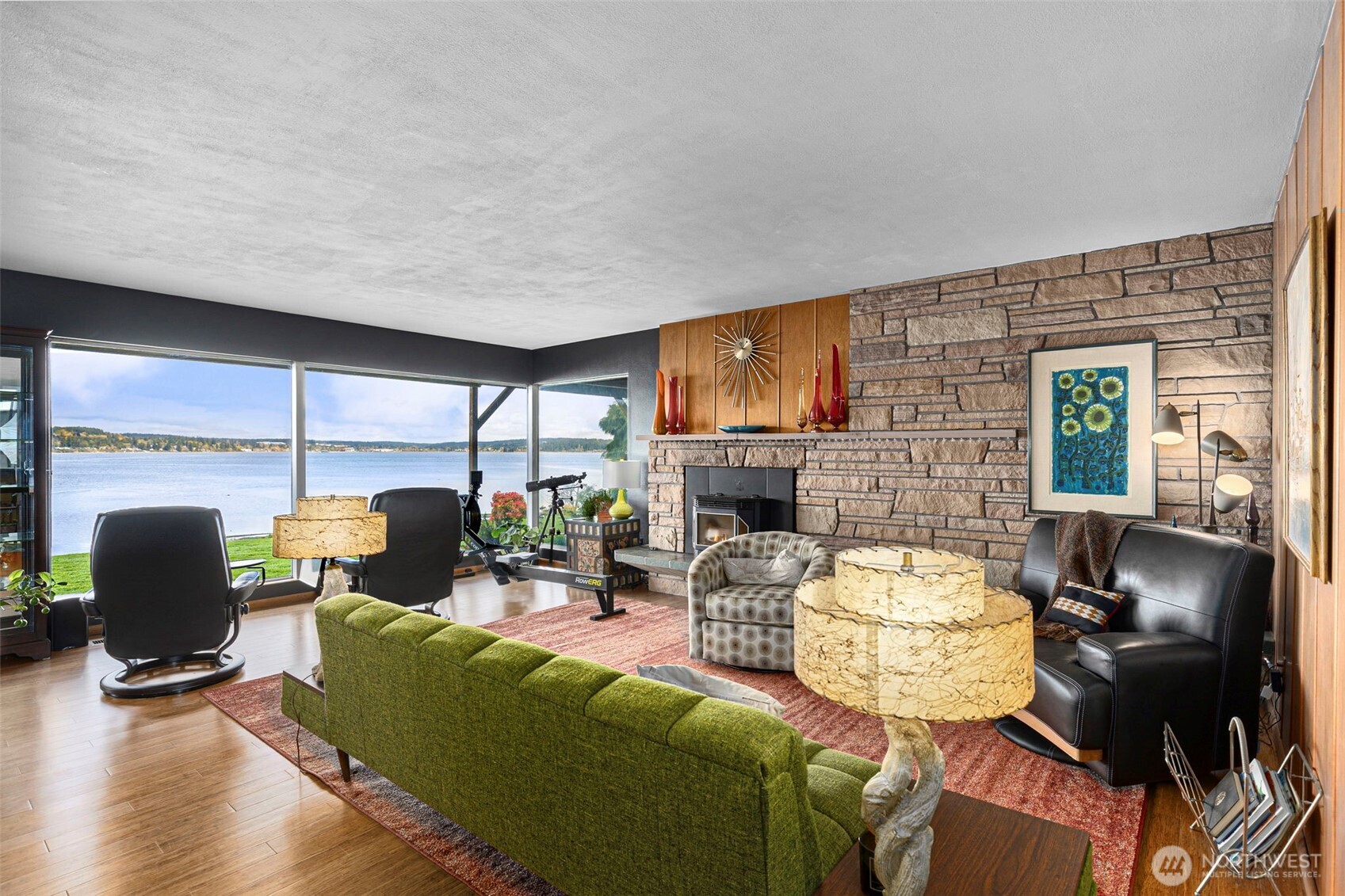 2941 Erlands Beach Loop NW