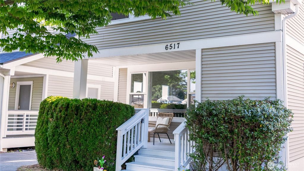 Photo of 6517 31st Avenue S, Seattle, WA 98108 (MLS # 2426407)