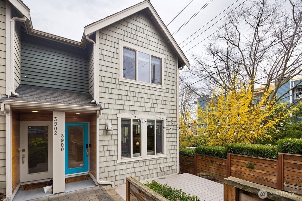 Photo of 3900 Whitman Avenue N, Seattle, WA 98103 (MLS # 2346405)