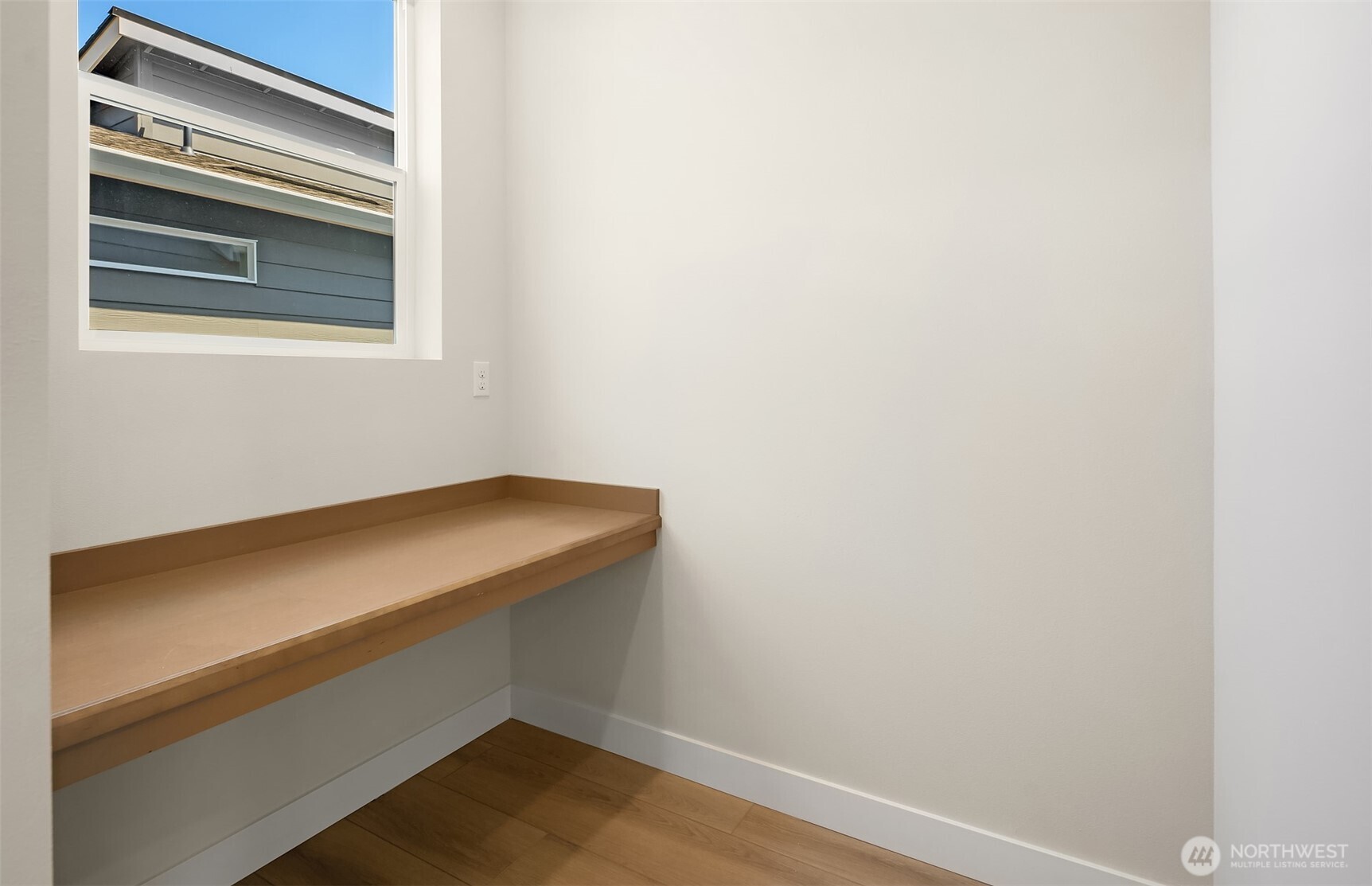 23361 Arbors Terrace Road NE 21