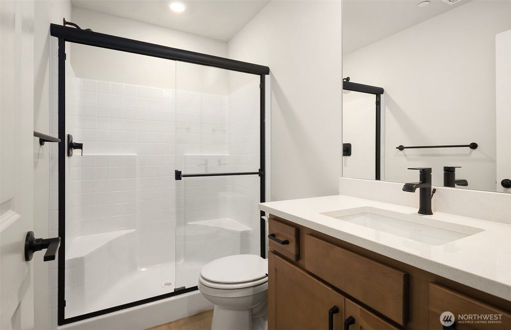 listing image 9360667943877853402