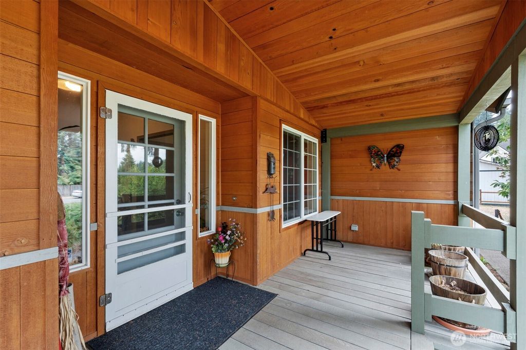 Photo of 220 California Street, Pe Ell, WA 98572 (MLS # 2506896)