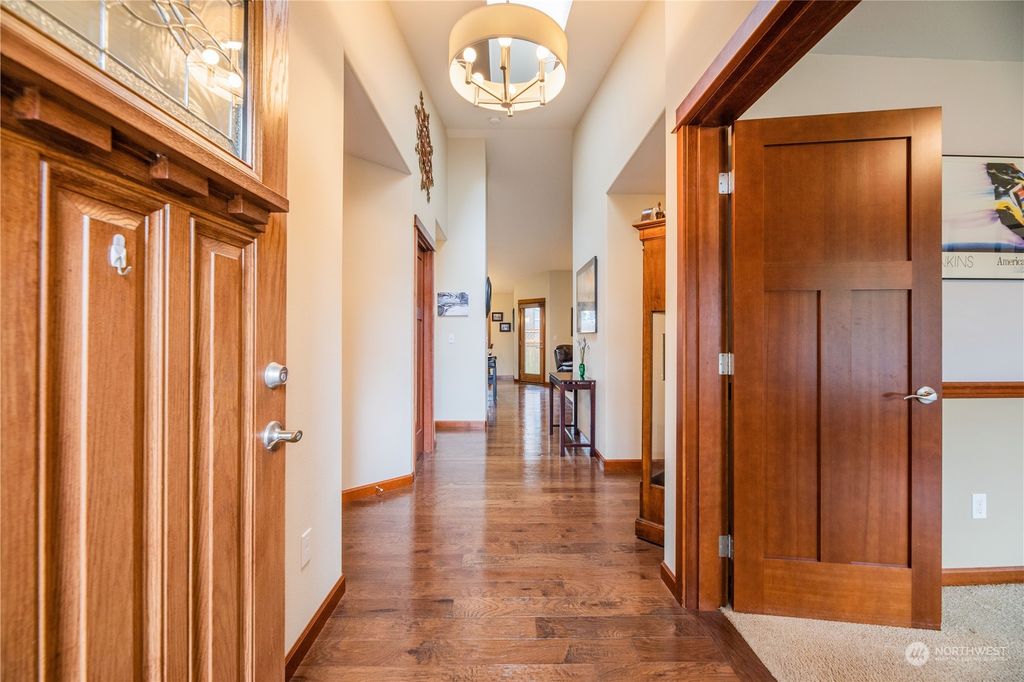 Photo of 3012 135th Place SE, Mill Creek, WA 98012 (MLS # 2136919)