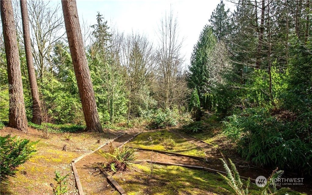 Photo of 0 W Sunset Way, Issaquah, WA 98027 (MLS # 2224804)