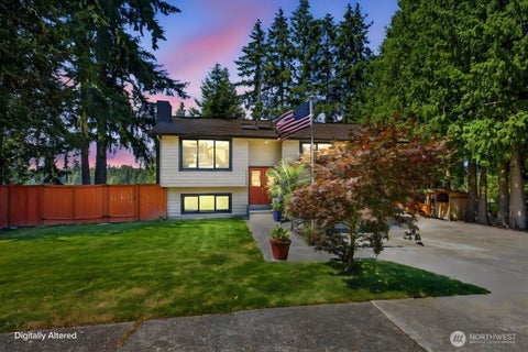 Photo of 13305 115th Avenue NE, Kirkland, WA 98034 (MLS # 2554848)