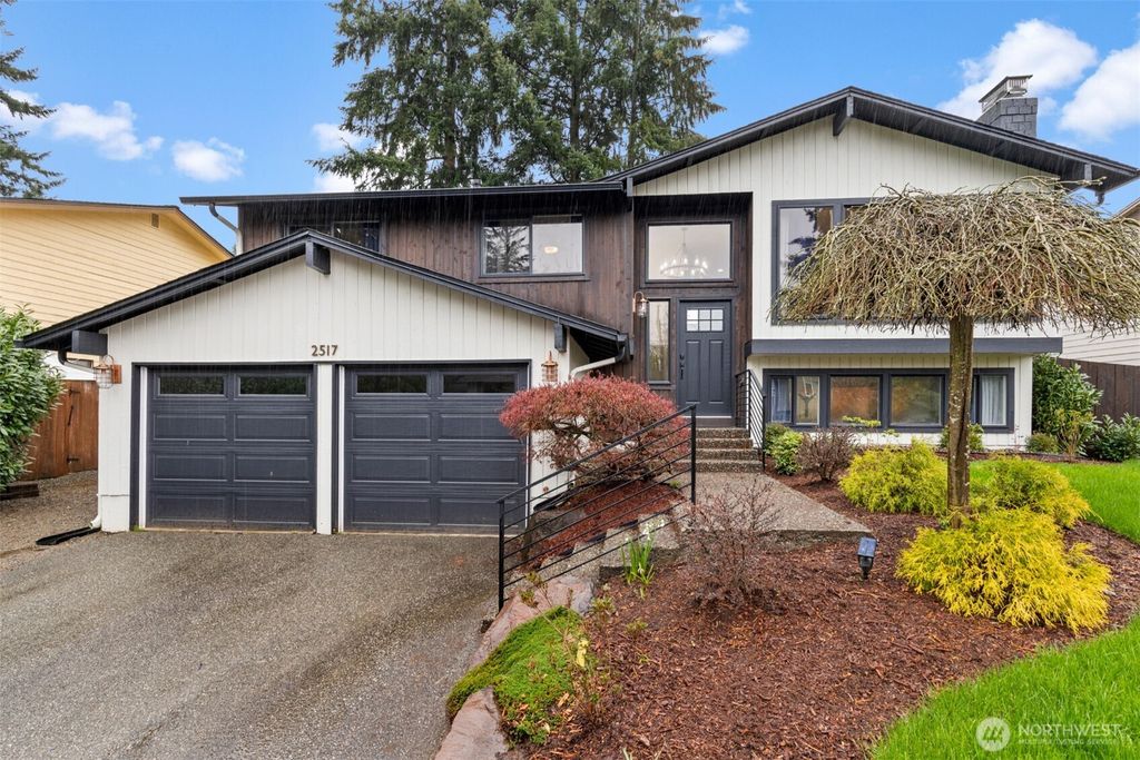 Photo of 2517 Valley Circle Drive, Bothell, WA 98012 (MLS # 2357821)