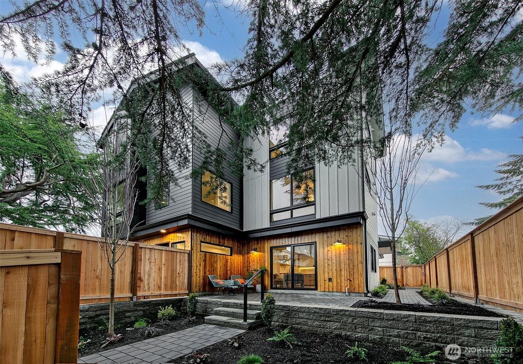 Photo of 5612 B 46th Avenue SW, Seattle, WA 98136 (MLS # 2335367)