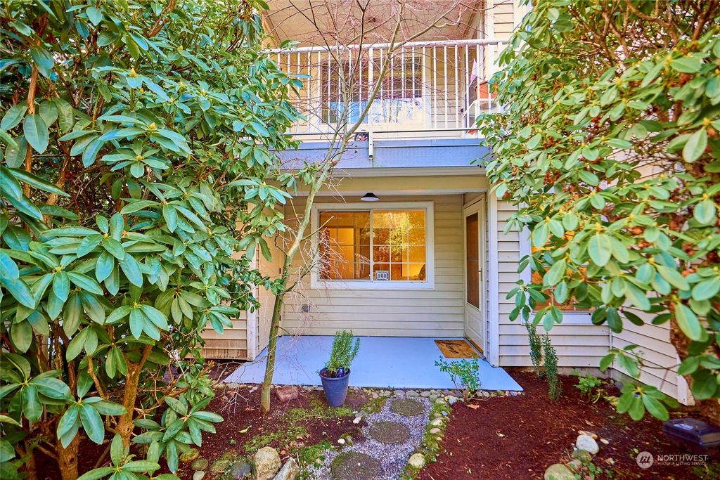 Photo of 130 NE 95th Street #A108, Seattle, WA 98115 (MLS # 2320341)