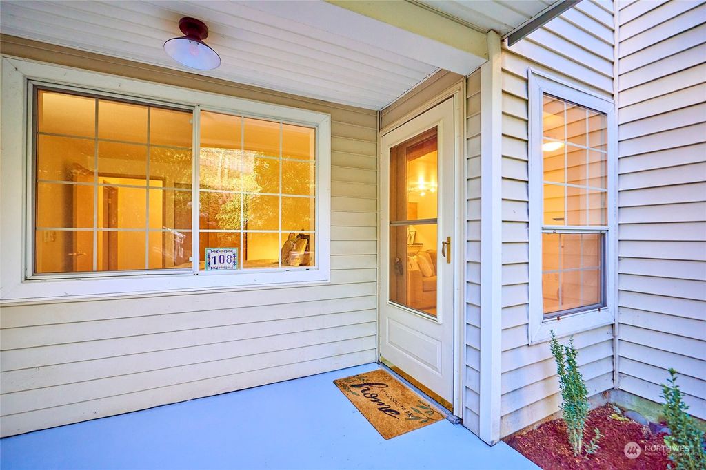 Photo of 130 NE 95th Street #A108, Seattle, WA 98115 (MLS # 2320341)