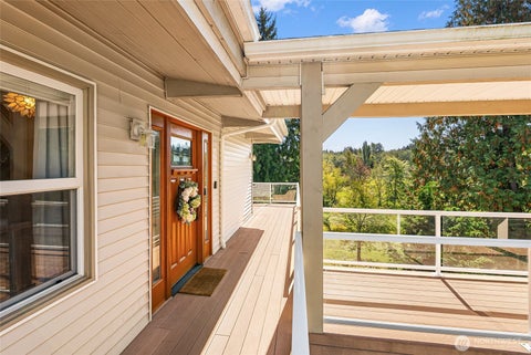 Photo of 555 E Hemmi Road, Lynden, WA 98264 (MLS # 2576382)