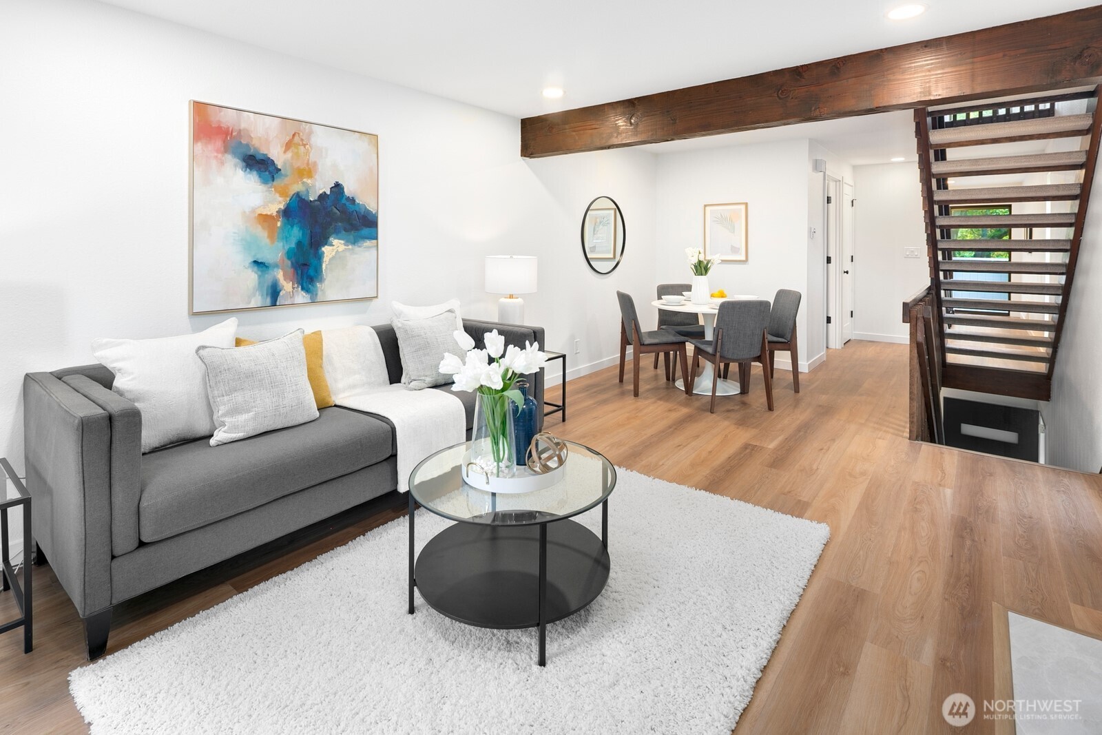 1514 Nob Hill Avenue N