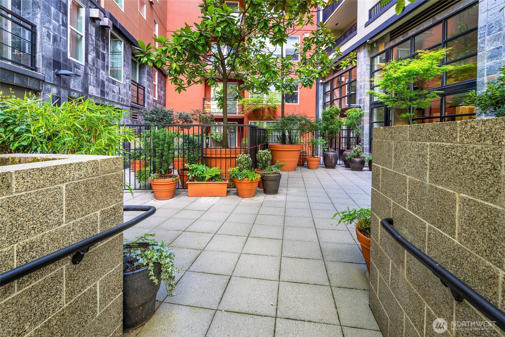 2607 Western Avenue 452