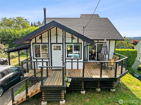 Photo of 908 N Jeffries Street, Aberdeen, WA 98520 (MLS # 2496034)