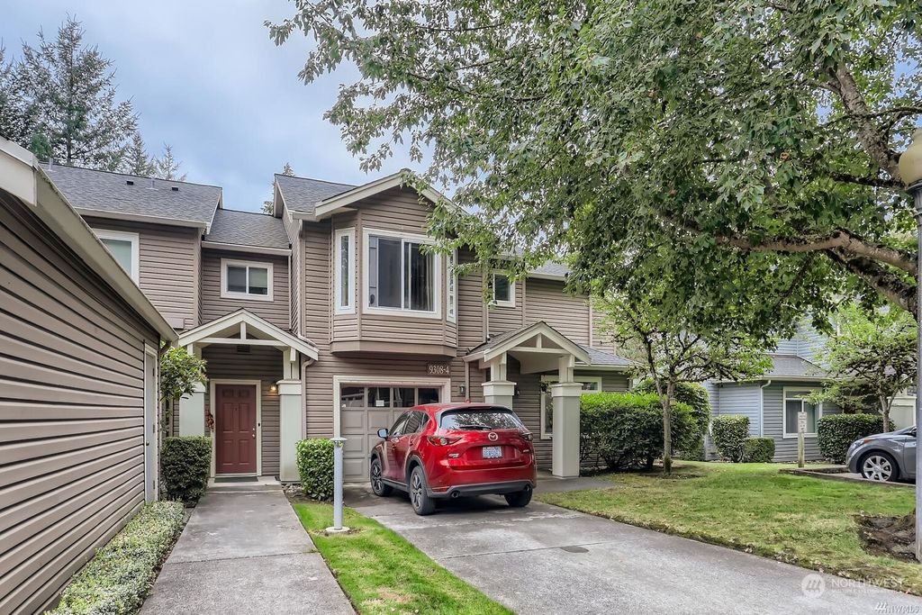 Photo of 9308 177th Place NE #4, Redmond, WA 98052 (MLS # 2039224)