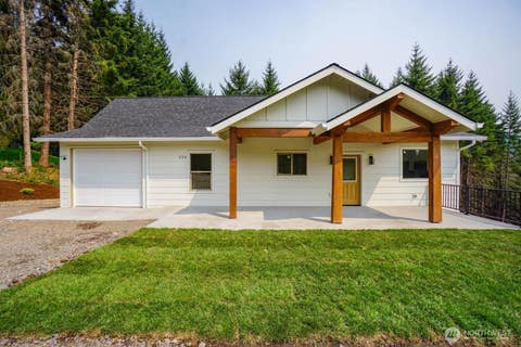 Photo of 324 champion Road, Kalama, WA 98625 (MLS # 2557757)