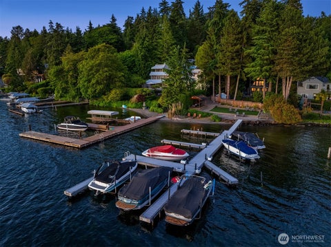 Photo of 4889 Forest Avenue SE, Mercer Island, WA 98040 (MLS # 2587532)