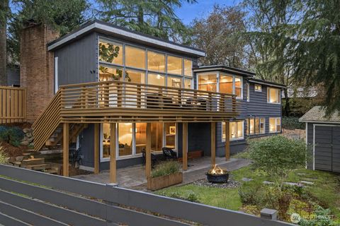 Photo of 3102 NE 195th Street, Lake Forest Park, WA 98155 (MLS # 2507437)