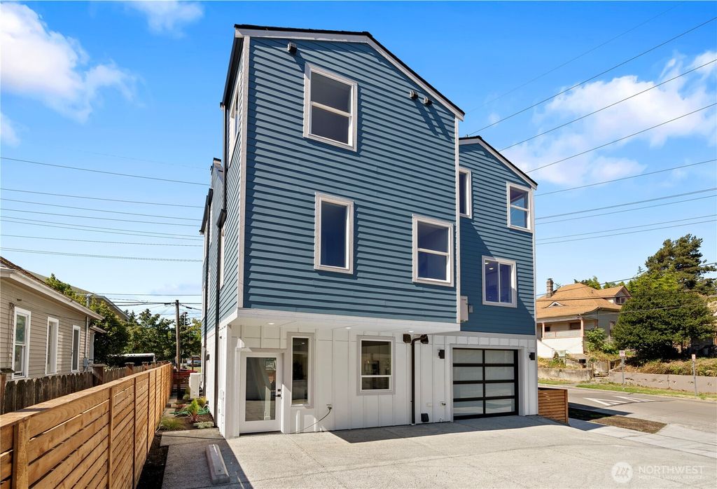 Photo of 4070 5th Avenue NE, Seattle, WA 98105 (MLS # 2334844)