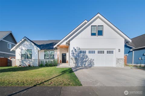 Photo of 806 Mapleridge Drive, Everson, WA 98247 (MLS # 2551825)