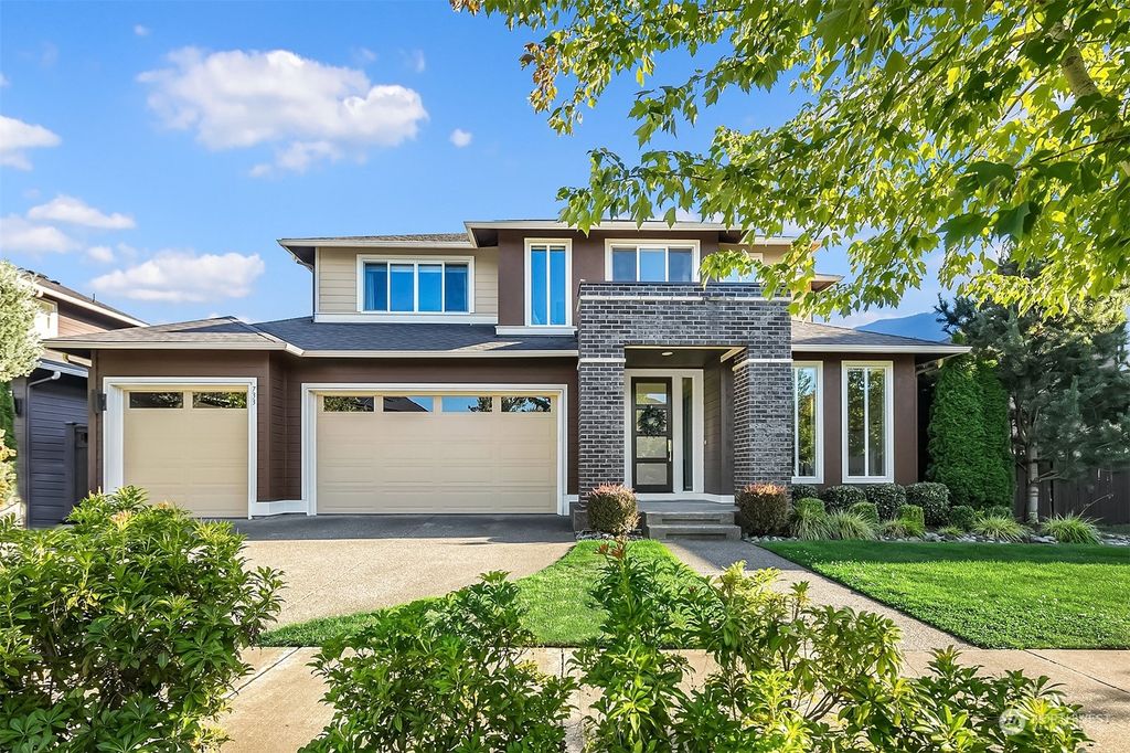 Photo of 733 SE 11th Street, North Bend, WA 98045 (MLS # 2152344)