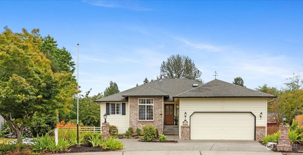 Photo of 7107 69th Place NE, Marysville, WA 98270 (MLS # 2268615)