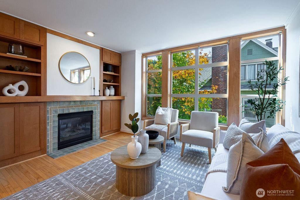 Photo of 2502 N 50th Street #101, Seattle, WA 98103 (MLS # 2438402)