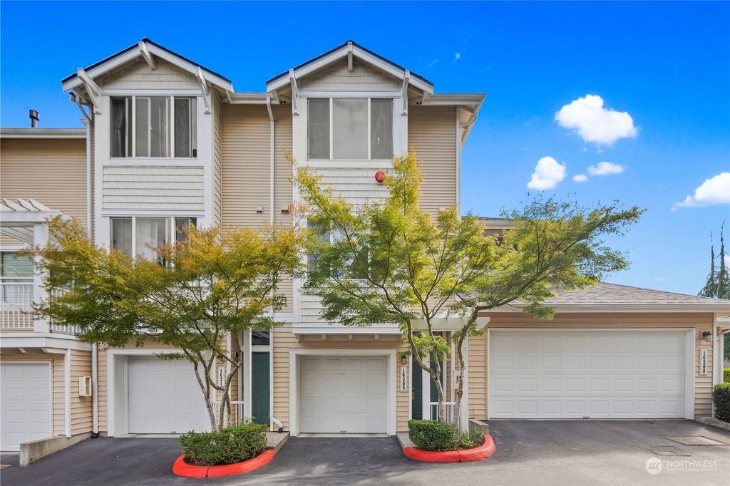 Photo of 16308 118th Lane NE #41-3, Bothell, WA 98011 (MLS # 2152368)