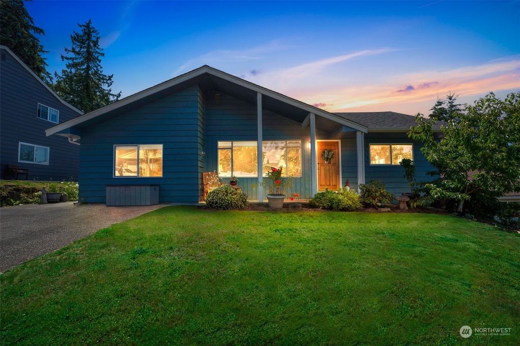 Photo of 22008 67th Place W, Mountlake Terrace, WA 98043 (MLS # 2257223)