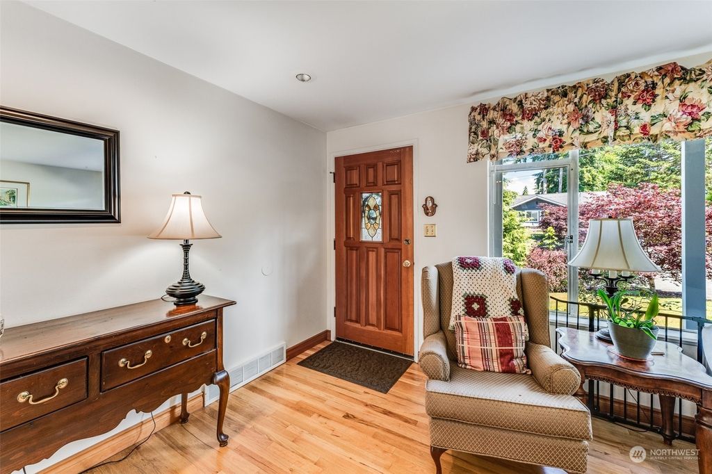 Photo of 22008 67th Place W, Mountlake Terrace, WA 98043 (MLS # 2257223)
