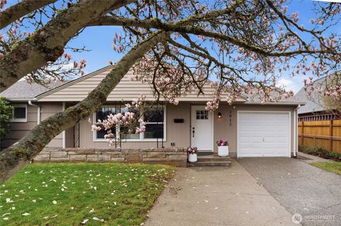 Photo of 2012 Nipsic Avenue, Bremerton, WA 98310 (MLS # 2494815)