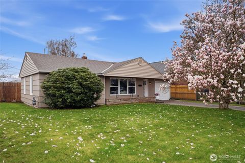 Photo of 2012 Nipsic Avenue, Bremerton, WA 98310 (MLS # 2494815)