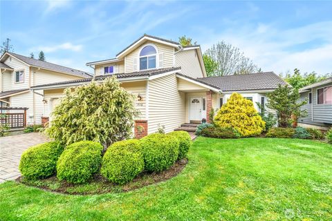 Photo of 7116 NE 168TH St St, Kenmore, WA 98028 (MLS # 2508885)