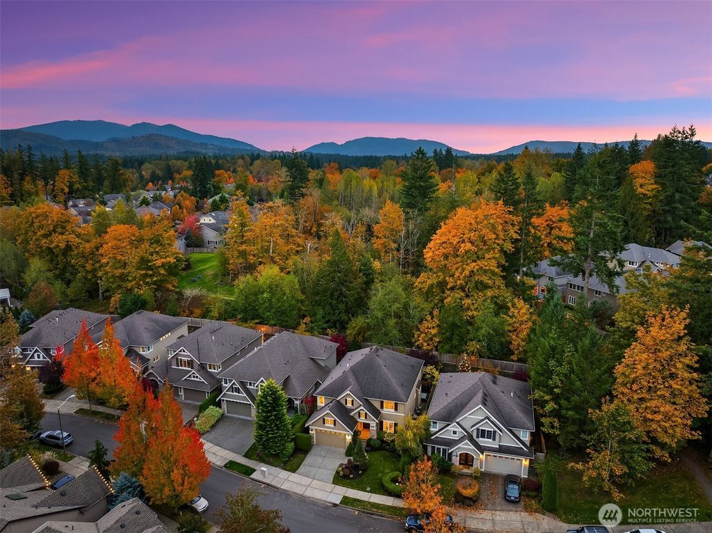 Photo of 27135 SE 13th Street, Sammamish, WA 98075 (MLS # 2472077)