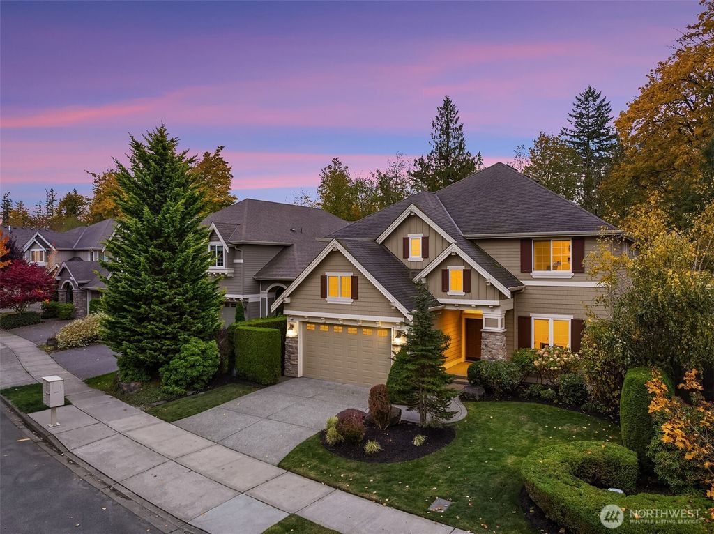 Photo of 27135 SE 13th Street, Sammamish, WA 98075 (MLS # 2472077)