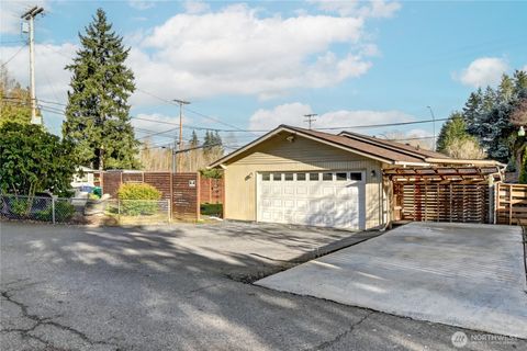 Photo of 20406 52nd Avenue W, Lynnwood, WA 98036 (MLS # 2472918)