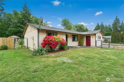 Photo of 61 E Fir Court, Shelton, WA 98584 (MLS # 2533836)